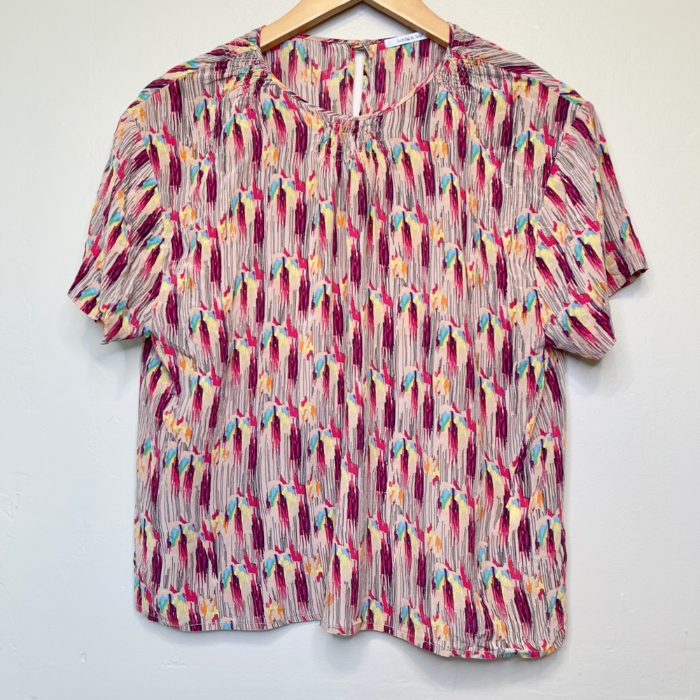 bimba & lola | Abstract Print Lightweight Silky Short Sleeve Detail Blouse - Picture 3 of 14